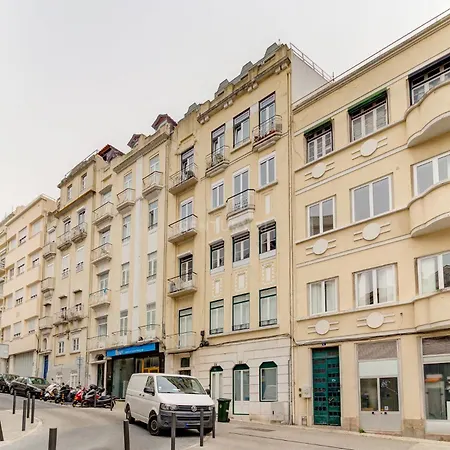 Quarto Grande Com Varanda E Vista Para A Cidade Lisbon Exterior photo